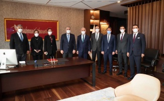 Ak Parti İstanbul İl Başkanı İsmet Yıldırım'ı Ziyaret Etti